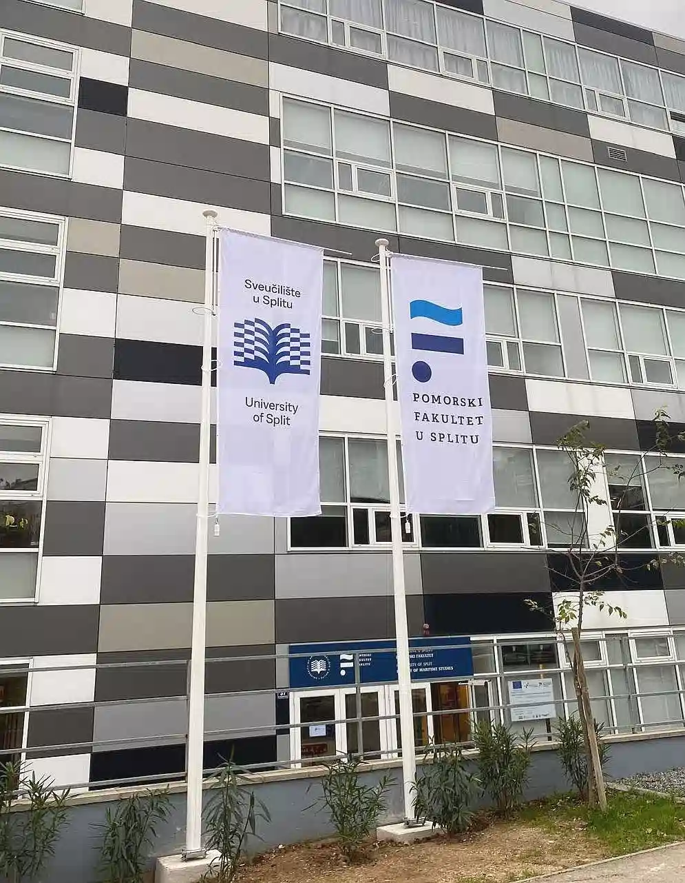 17. Pomorski fakultet u Splitu (Durmax)